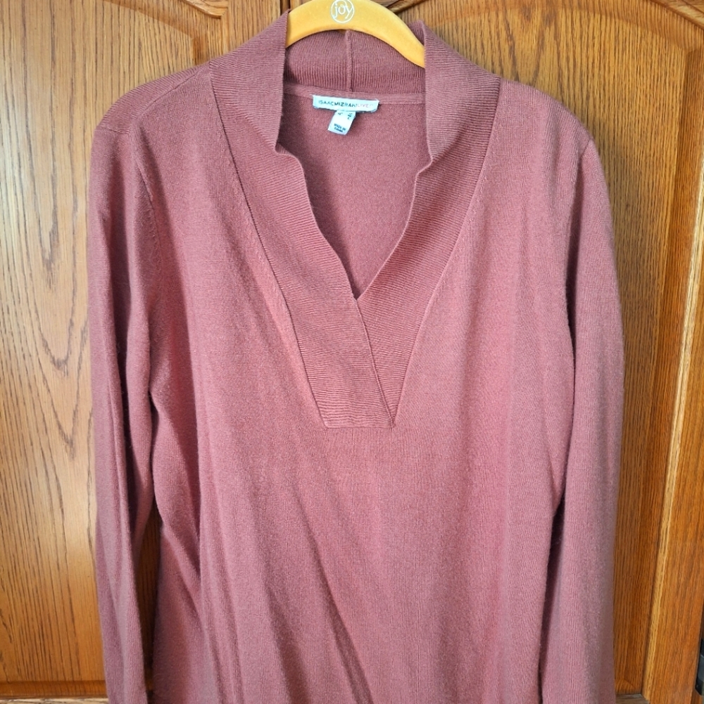 Isaac Mizrahi Live! V-Neck Sweater with Curved Hem Dusty Rose Size-M